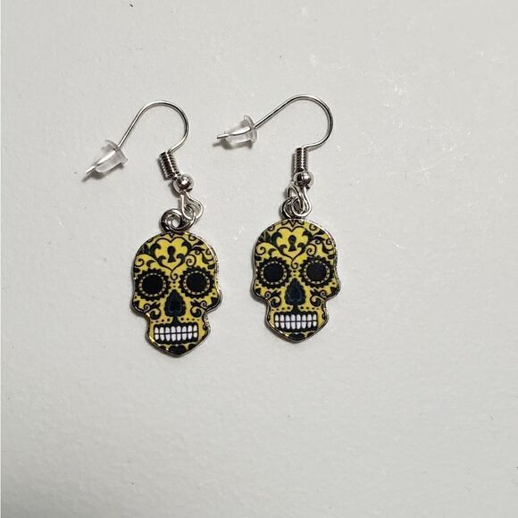 Handmade Halloween Day of the Dead Dia De Muertos candy skull earrings - Picture 1 of 2